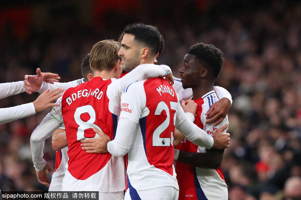 观战台:利物浦死磕皇马+拜仁火拼巴黎 曼城欲止五连败