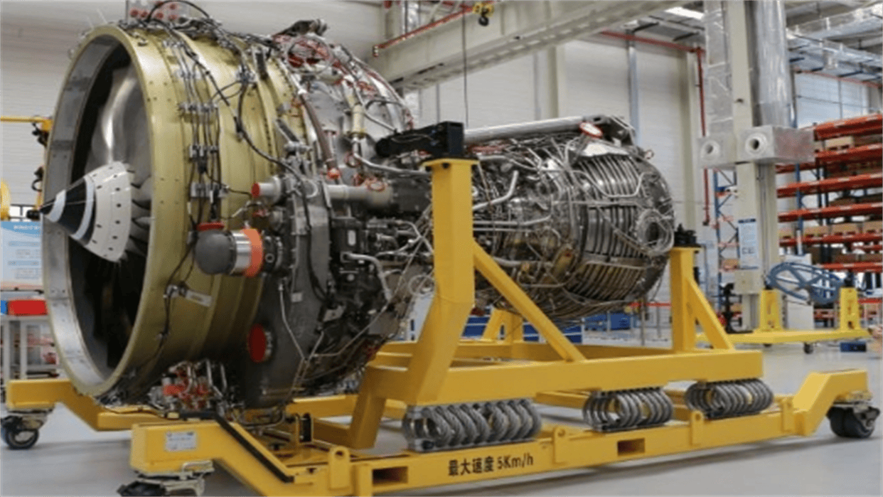 中国靠技术杀出一条血路!美国满眼担忧,不敢再卡脖子