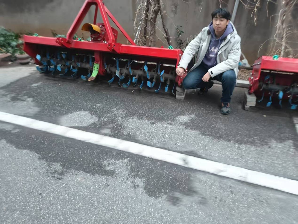 郑州大学学子走进武汉安德瑞公司,探索农机创新与应用