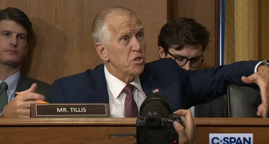 美国贸易代表遭围攻:对中国,我们压根就没战略