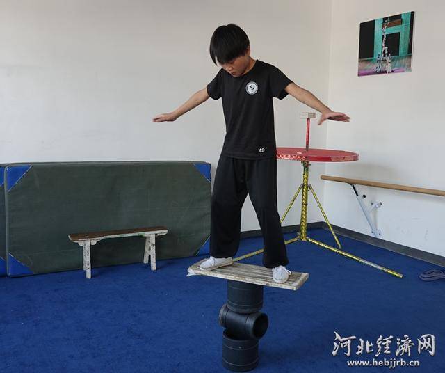 探秘吴桥“杂技小院”的活态传承