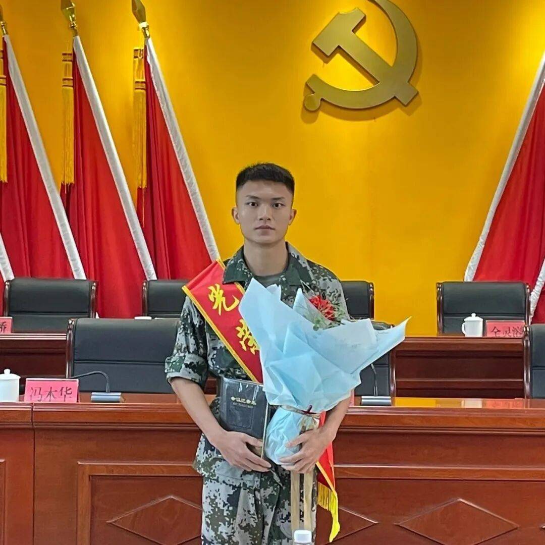 牛!退役半个月,他第三次入伍!