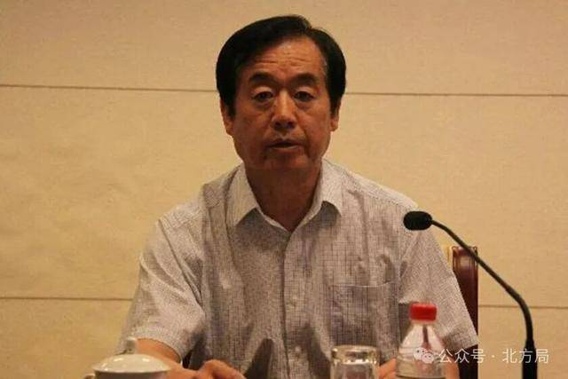 在中纪委任职30余年的副部级干部落马，曾任中央巡视组组长