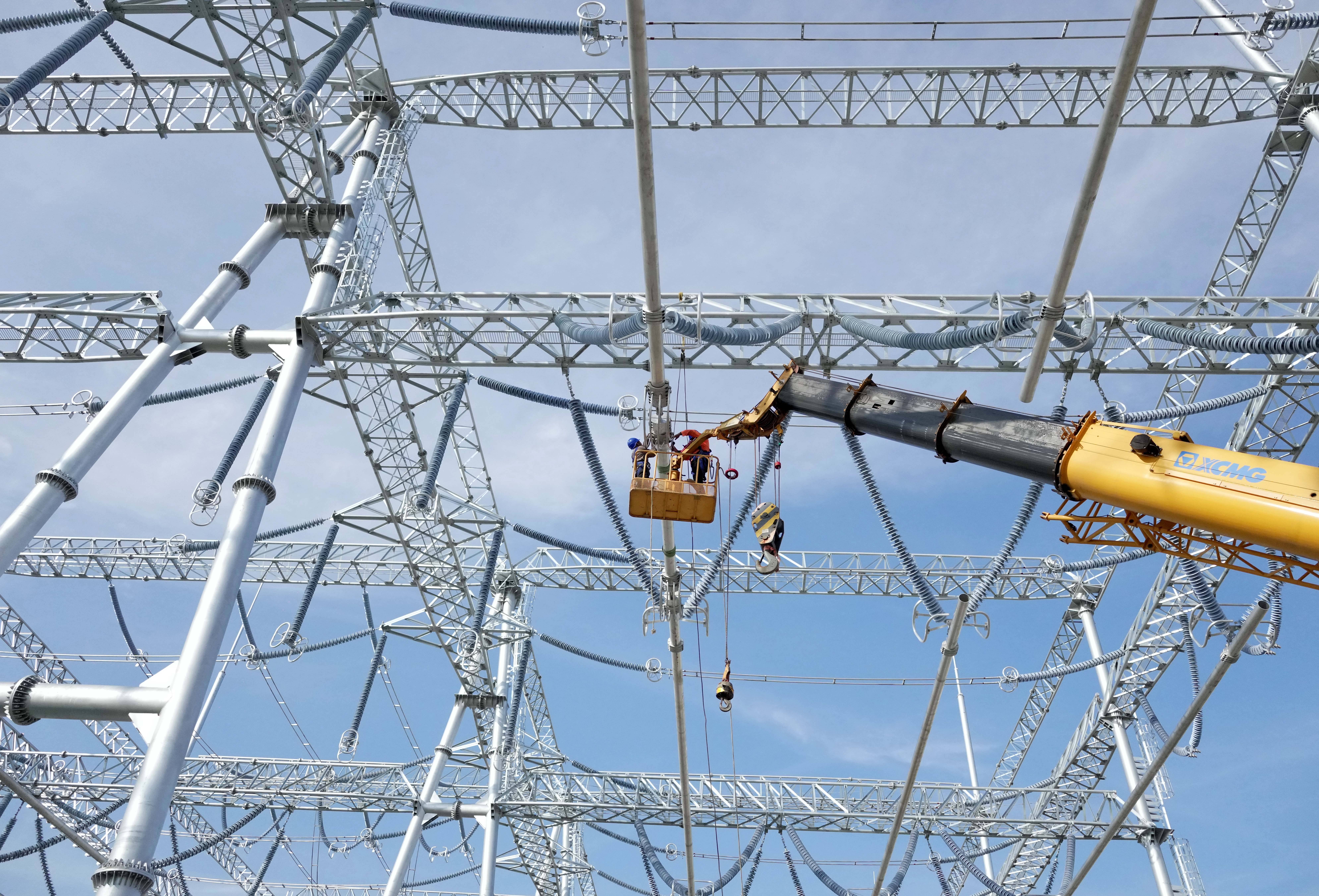 河北邢台：邢台北500千伏超高压变电站建设忙