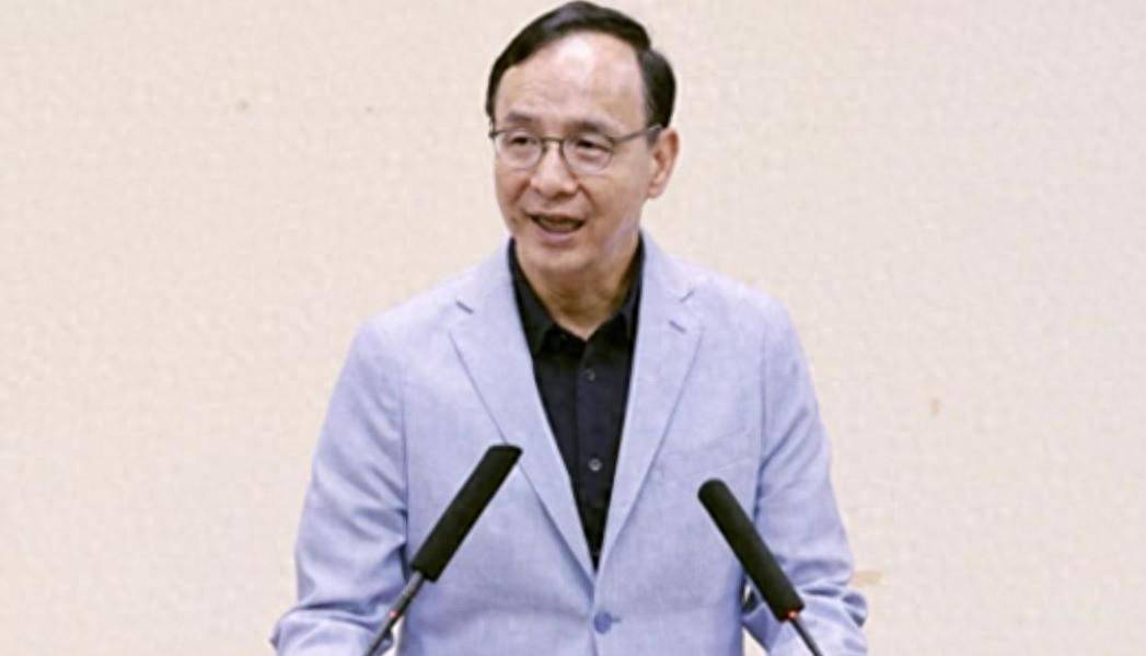 国民党爆发“大地震”，朱立伦将率211人集体辞职，剑指郑丽文？