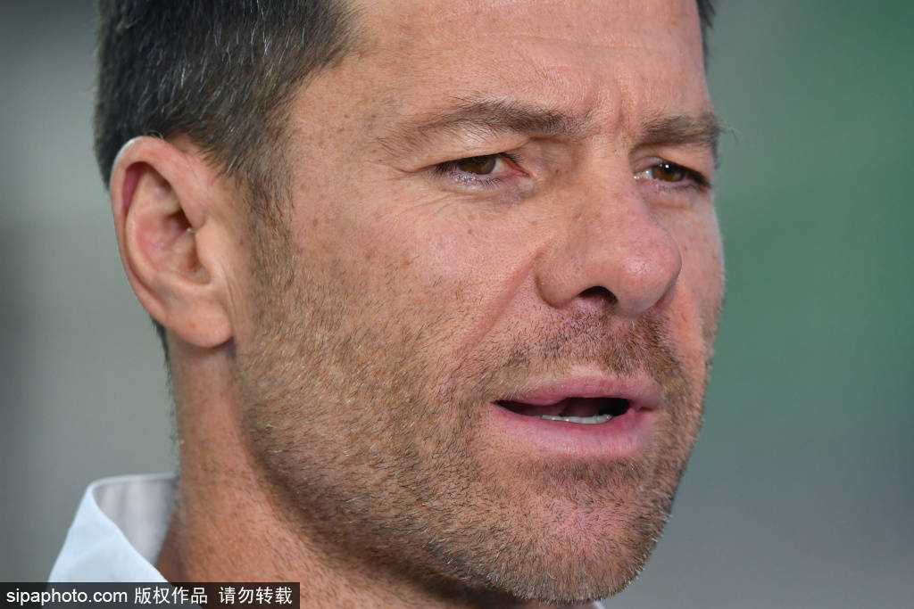 阿隆索换下维尼修斯背后的战术考量：一次防守失位的深层影响