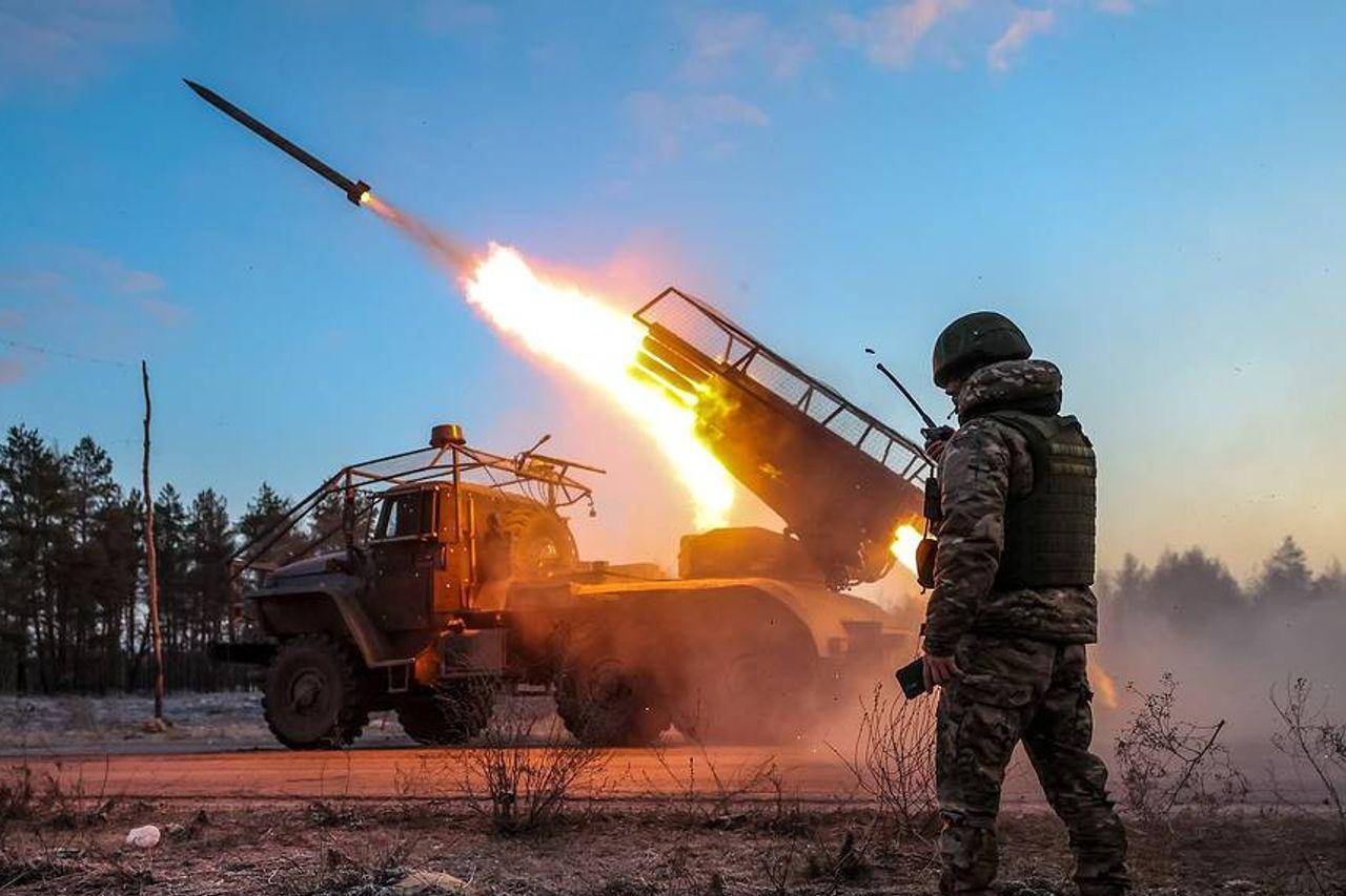 乌克兰人气炸了!2支乌特种兵红军城团灭,总司令调出最后预备队