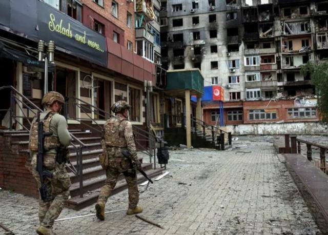 红军城陷落在即，德媒紧急提醒乌克兰：再不撤就要人地尽失